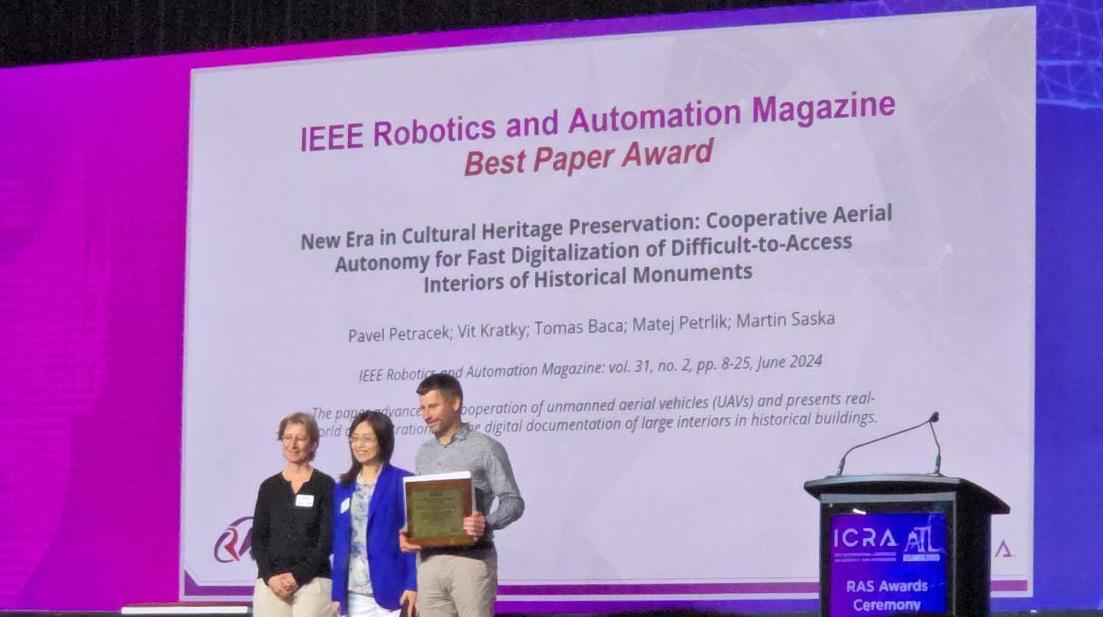 Velký úspěch týmu MRS na ICRA 2025: Ocenění za nejlepší článek a rozsáhlá prezentace výsledků projektu ROBOPROX